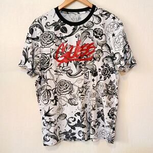 Guess black and white skull and roses short sleeve shirt all over print